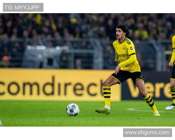 巴黎足球明星闪耀全场 独特头像展示球员魅力与风采 巴黎足球明星闪耀全场 独特头像展示球员魅力与风采