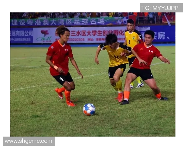 歌星舞台争锋对决携手足球球星绿茵逐梦谱写时代华章