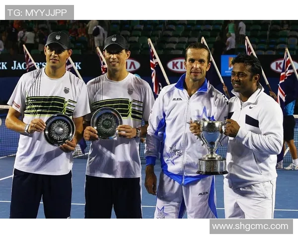 网球球星与足球巨星的荣耀对决展现竞技精神与体育魅力