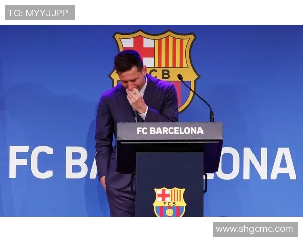 足球巨星泪洒赛场背后原因揭秘:荣耀与遗憾交织的动人瞬间