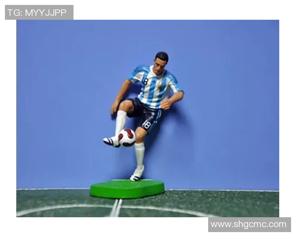 足球星公仔收藏魅力揭秘 探索球场英雄化身的精美艺术品
