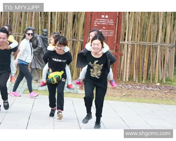 通过轮廓线索精准猜测足球球星面貌挑战，快来测试你的足球眼力与记忆力